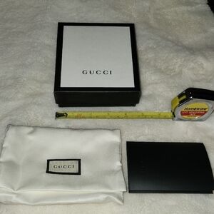 Gucci Black and White Men's Watch Box
